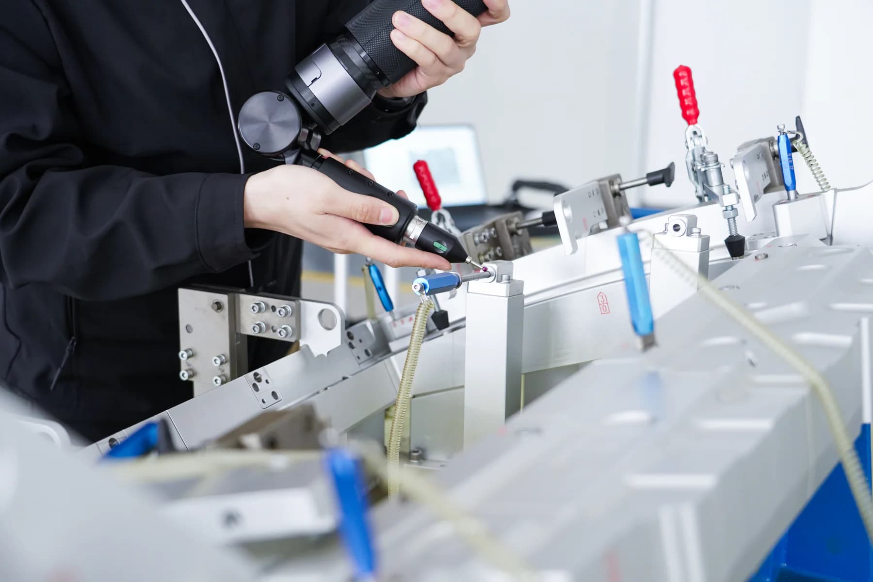 Contrôle par palpage d’un outillage avec un bras de mesure AccuArm